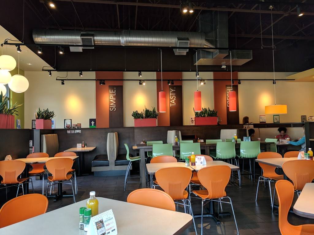 Zoës Kitchen | restaurant | 1821 E Victory Dr Suite 107, Savannah, GA 31404, USA | 9123351375 OR +1 912-335-1375