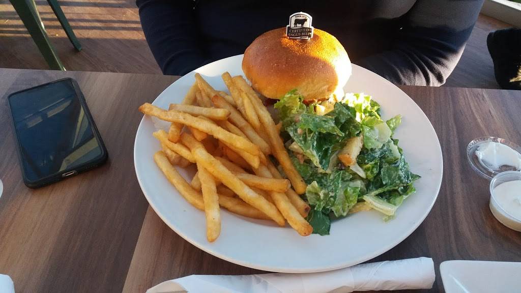 Brasserie Lac Brompton | restaurant | 310 Côte de lArtiste, Saint-Denis-de-Brompton, QC J0B 2P0, Canada | 8198466226 OR +1 819-846-6226