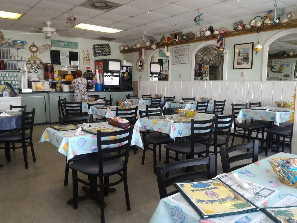 Minnies Beach Cafe | cafe | 5360 Gulf Dr, Holmes Beach, FL 34217, USA | 9417784140 OR +1 941-778-4140