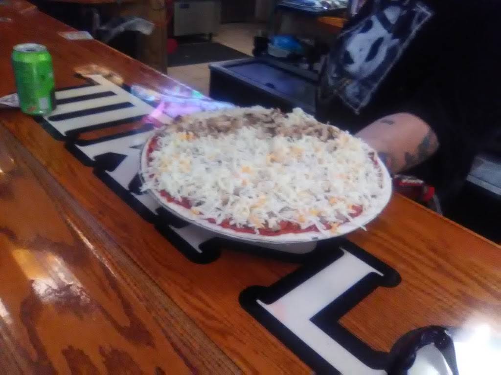 Creekside Cafe & Pizzeria | restaurant | 180 W 5th St, Rush City, MN 55069, USA | 3203581411 OR +1 320-358-1411