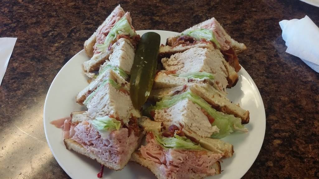 Goldies Restaurant | restaurant | 5400 Taylor Rd #105, Naples, FL 34109, USA | 2395913400 OR +1 239-591-3400