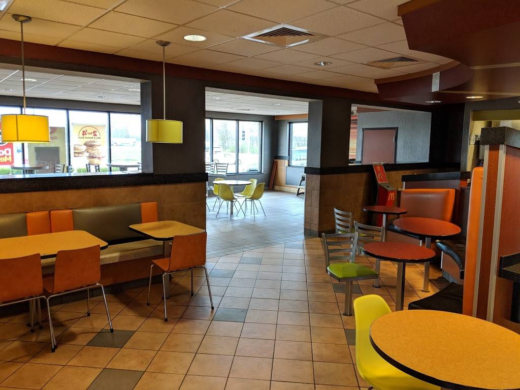 McDonalds | cafe | 1600 South Street, Greenville, IL 62246, USA | 6186640302 OR +1 618-664-0302