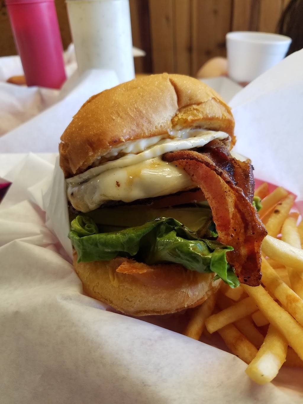 The Pocket Burger Shack | restaurant | 16873 Pacific Coast Hwy, Huntington Beach, CA 92649, USA | 5625927771 OR +1 562-592-7771
