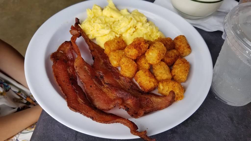 Rogers Roundhouse | restaurant | Fort Worth, TX 76107, USA | 8173679348 OR +1 817-367-9348