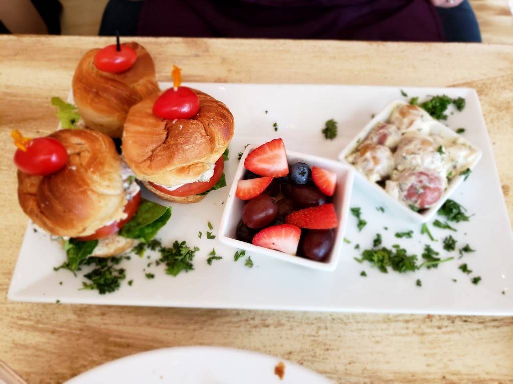 Devils Lake Bistro | cafe | 106 4th Ave, Baraboo, WI 53913, USA | 6083551053 OR +1 608-355-1053