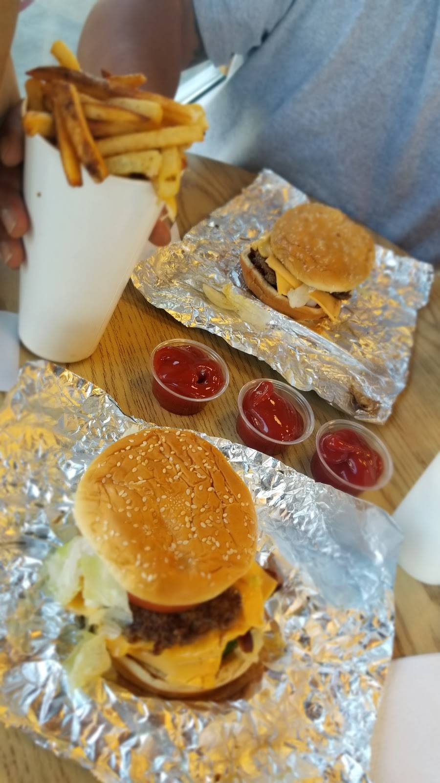 Five Guys | meal takeaway | 1002 N Meridian Ave, Puyallup, WA 98371, USA | 2534466183 OR +1 253-446-6183