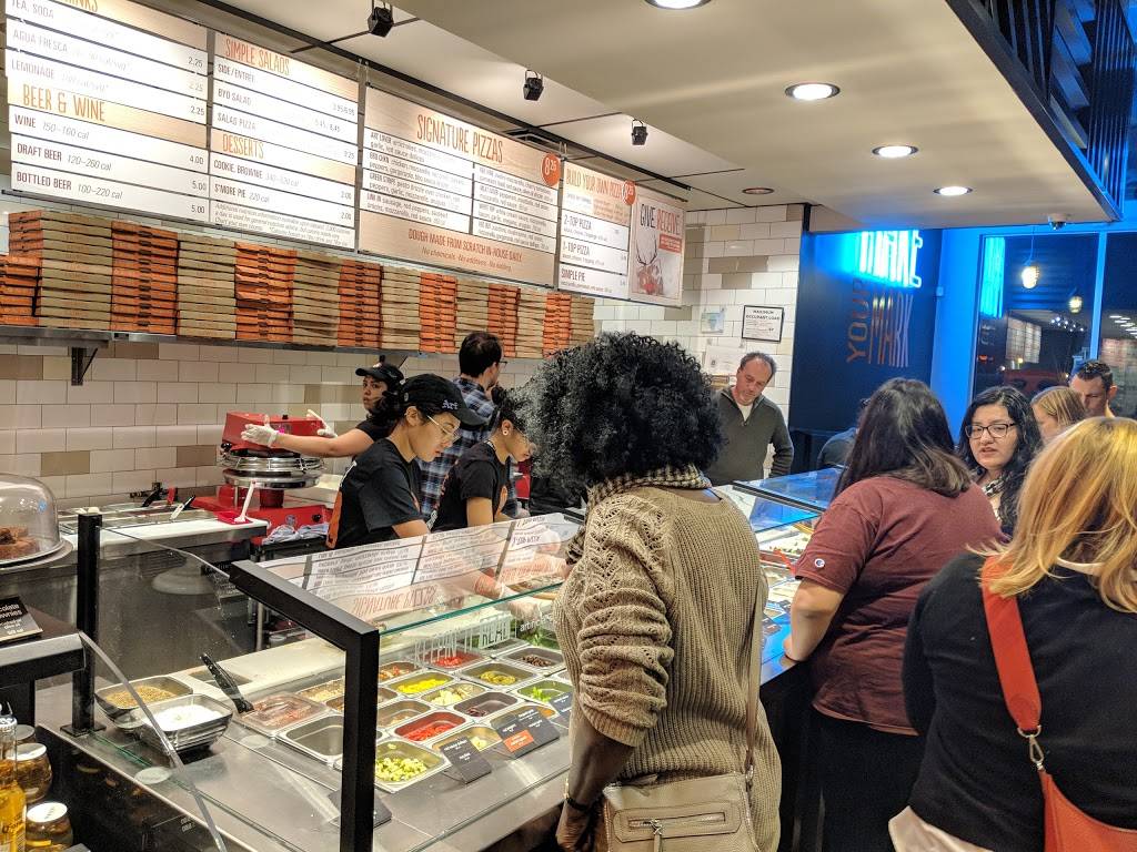 Blaze Pizza | meal takeaway | 7122 Cermak Rd, Berwyn, IL 60402, USA | 7082706058 OR +1 708-270-6058