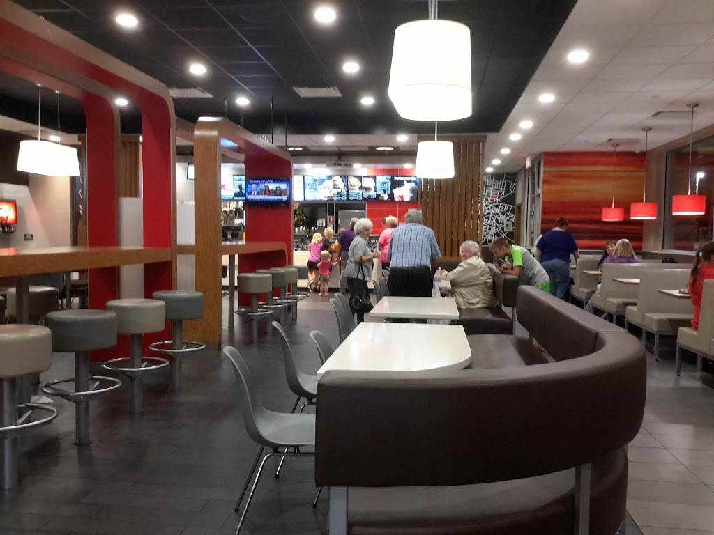 McDonalds | cafe | 1407 Main St, Keokuk, IA 52632, USA | 3195242005 OR +1 319-524-2005
