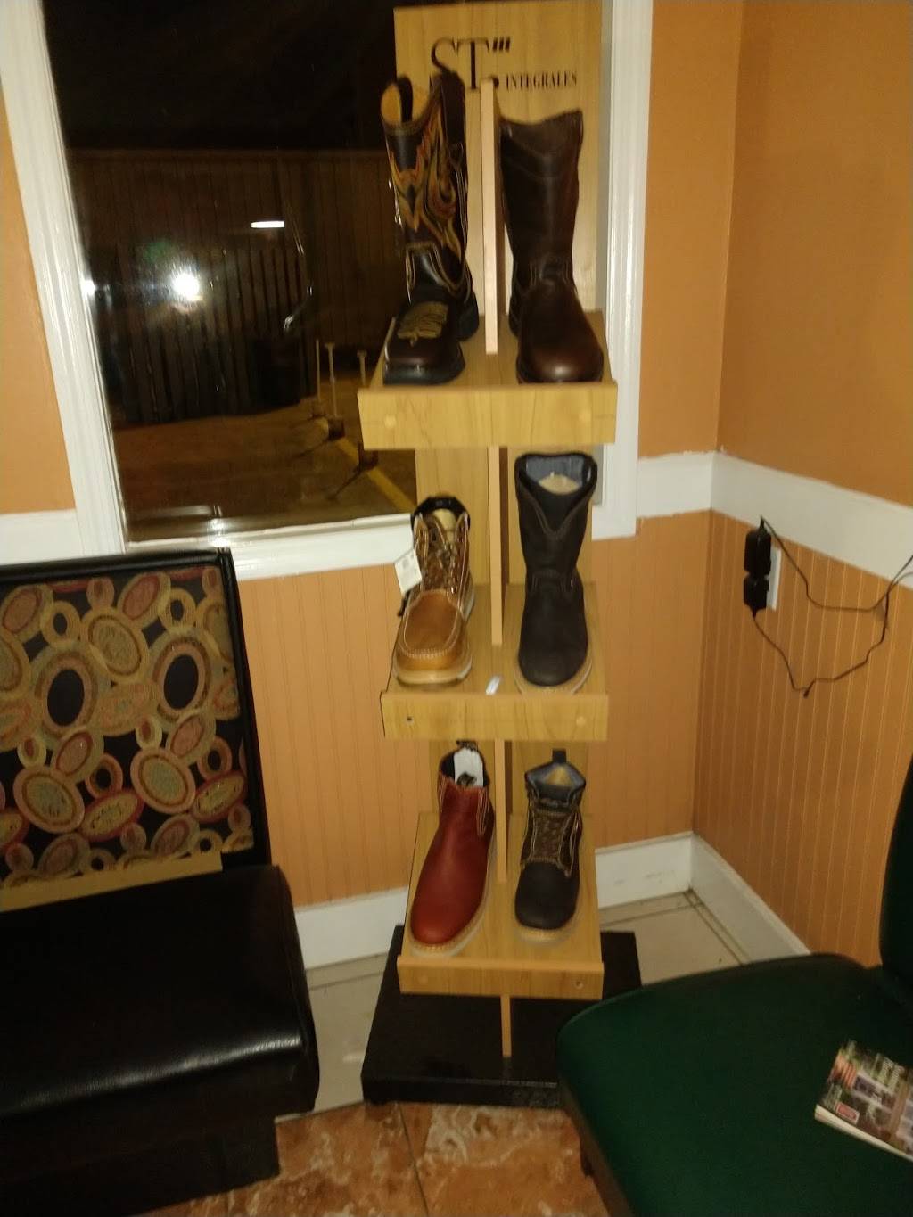 Armando’s Mexican Restaurant | restaurant | 9134 Old, SC-6, Santee, SC 29142, USA | 8038549126 OR +1 803-854-9126