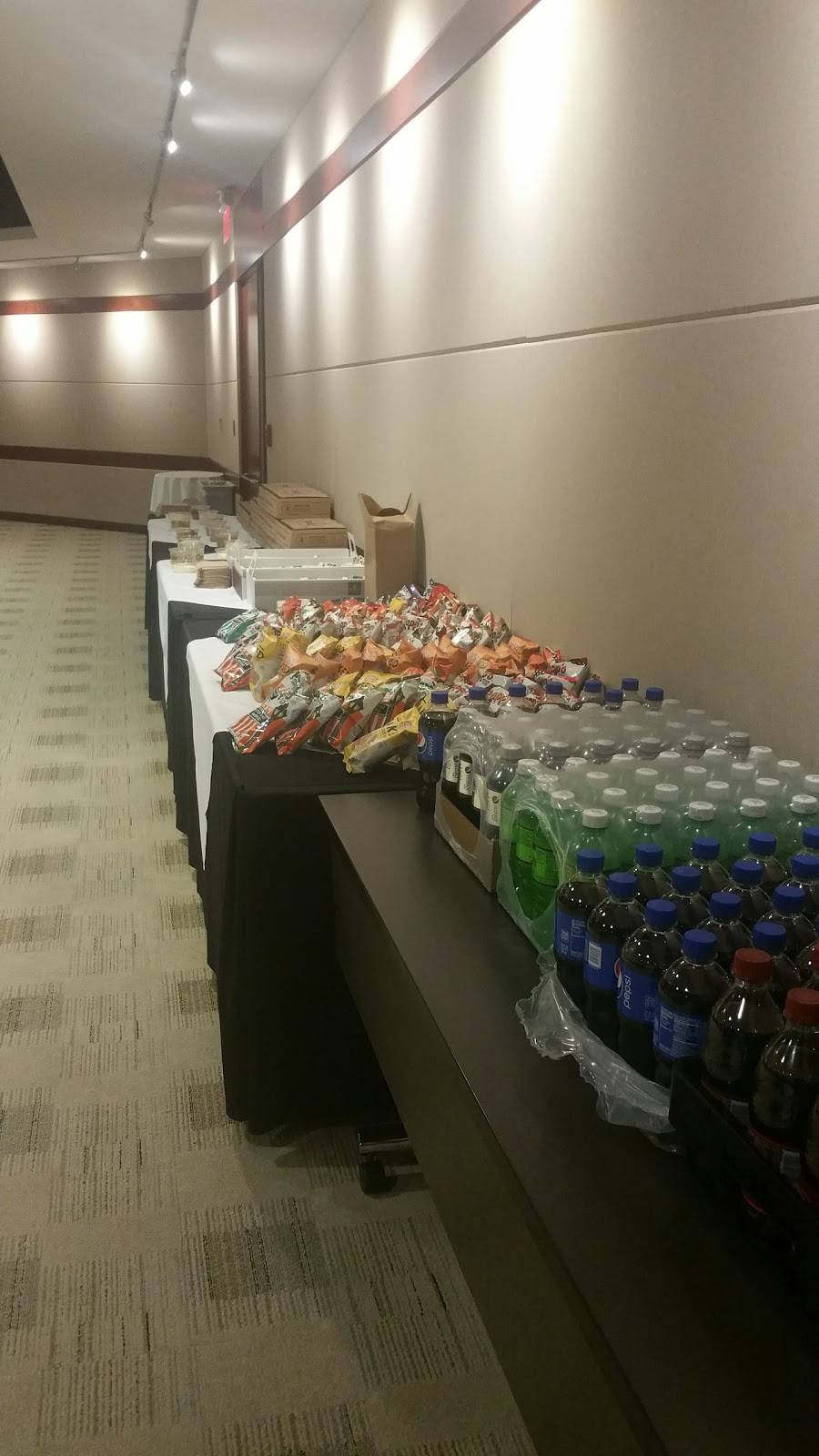 Potbelly Sandwich Shop | restaurant | 300 Renaissance Center Ste 1304, Detroit, MI 48243, USA | 3135660028 OR +1 313-566-0028