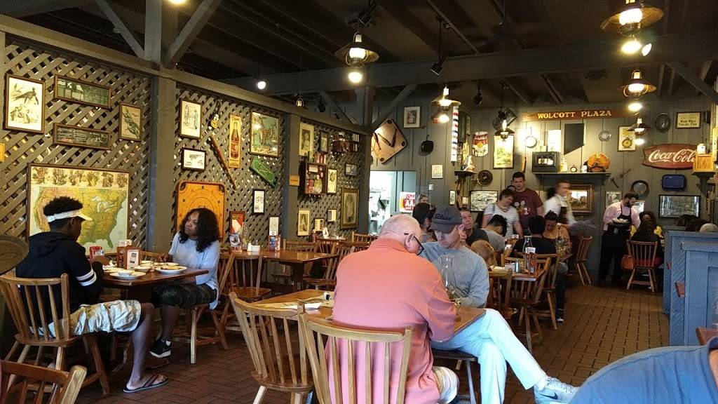 Cracker Barrel Old Country Store | restaurant | 2697 Highwood Blvd, Smyrna, TN 37167, USA | 6152201400 OR +1 615-220-1400