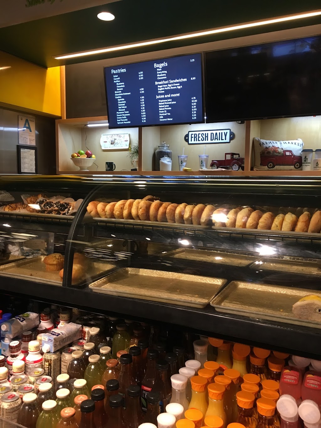 Farmers Market at LAX | restaurant | 550 World Way, Los Angeles, CA 90045, USA | 3104284987 OR +1 310-428-4987