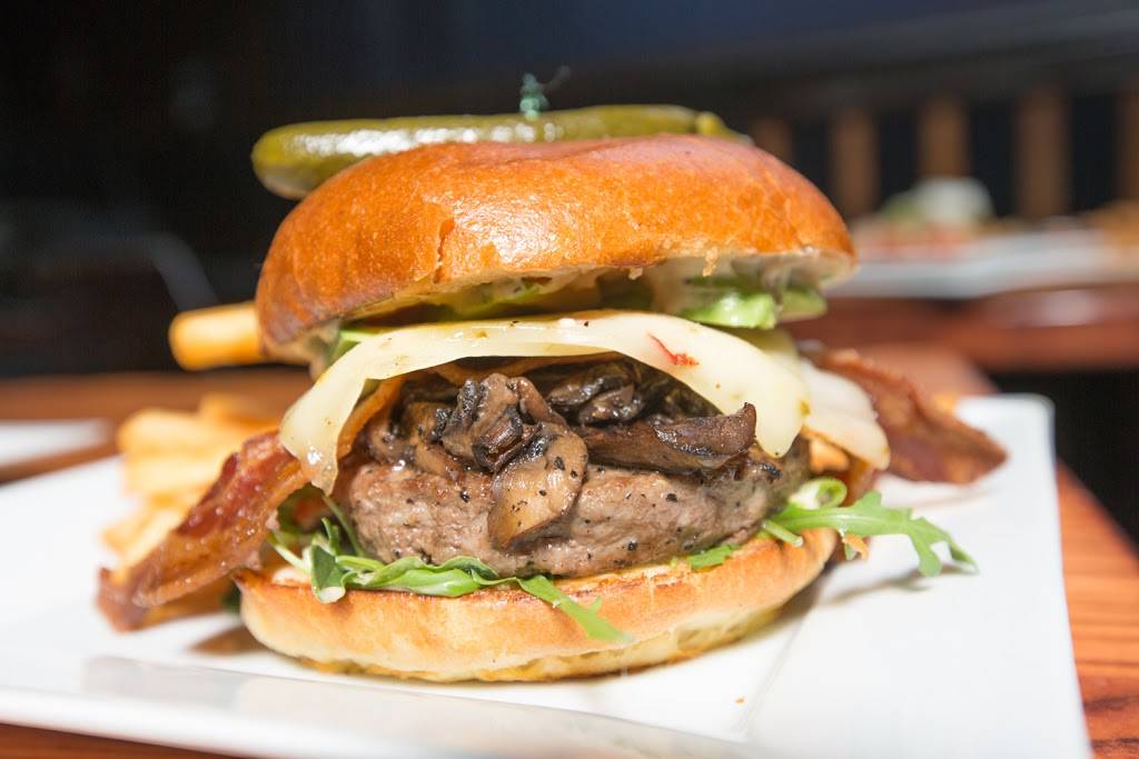 Blue Beet, The | restaurant | 107 21st Pl, Newport Beach, CA 92663, USA | 9496752338 OR +1 949-675-2338