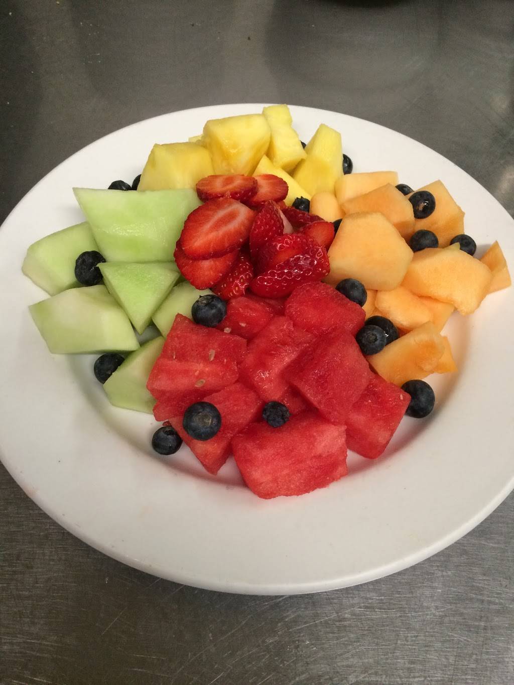 Talk of the Town Diner | restaurant | 362 N Falmouth Hwy, North Falmouth, MA 02556, USA | 5085633041 OR +1 508-563-3041