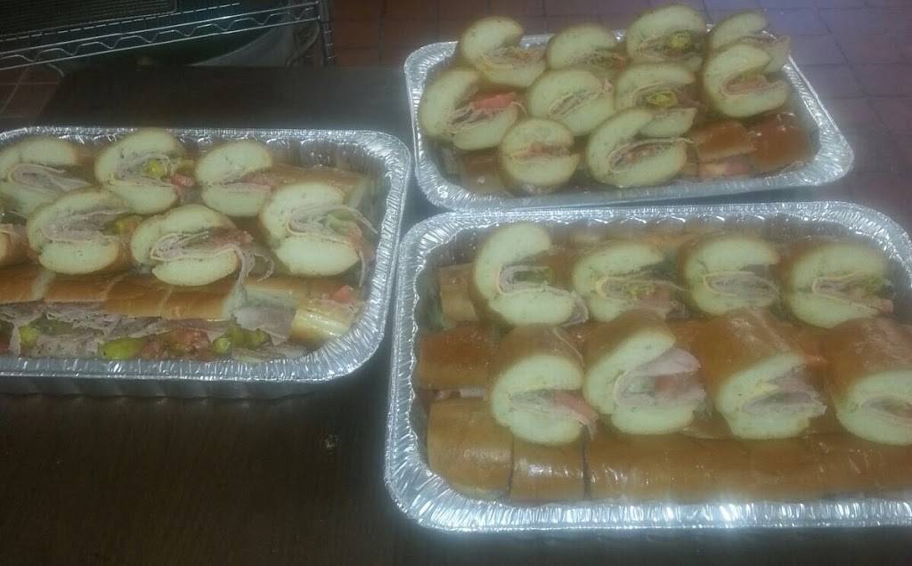 Mr. Pats Hoagy and Steak Sandwich | restaurant | 1122 W 95th St, Chicago, IL 60643, USA | 7739418787 OR +1 773-941-8787