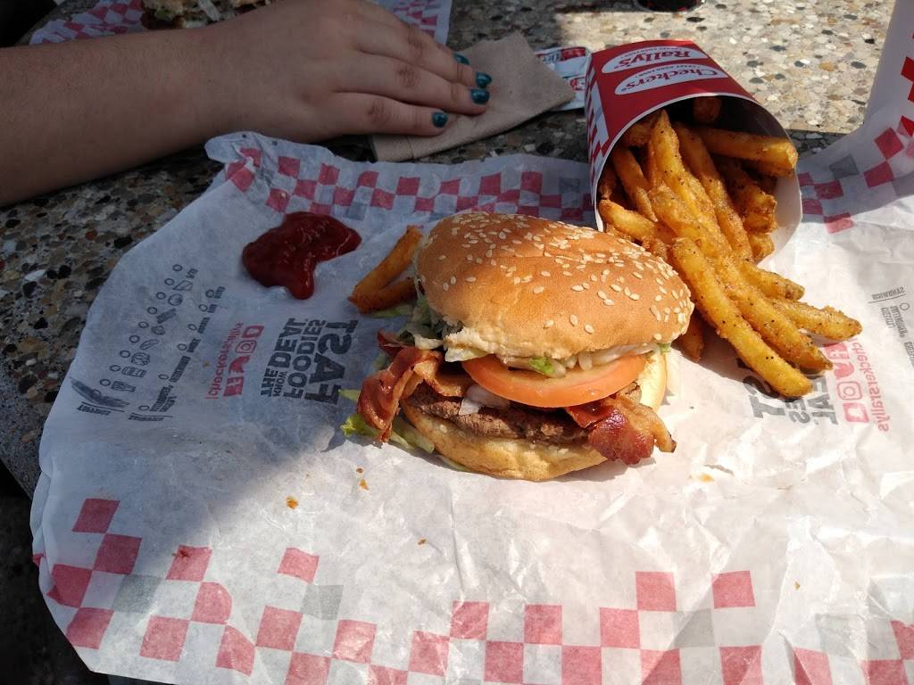 Rallys | restaurant | 609 E. State, Fremont, OH 43420, USA | 4193347901 OR +1 419-334-7901