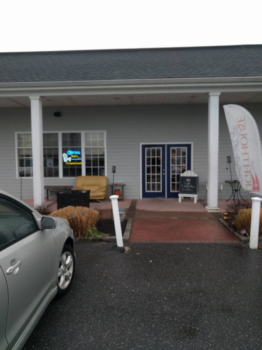 Lighthouse Waterfront Cafe | restaurant | 76 Shore Rd, Glen Cove, NY 11542, USA | 5162772088 OR +1 516-277-2088