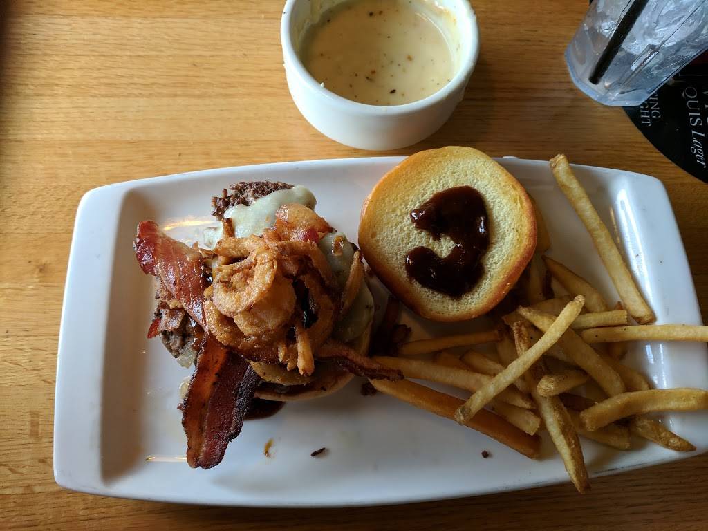 Applebees Grill + Bar | restaurant | 615 S Greenville W Dr, Greenville, MI 48838, USA | 6167547669 OR +1 616-754-7669