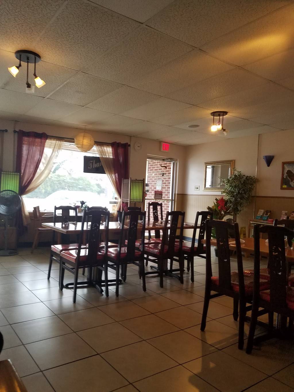 Langley Thai Cuisine | restaurant | 1719 N King St, Hampton, VA 23669, USA | 7572243488 OR +1 757-224-3488