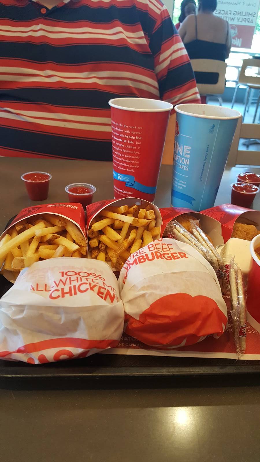 Wendys | restaurant | 2550 N 75th Ave, Phoenix, AZ 85035, USA | 6238732480 OR +1 623-873-2480