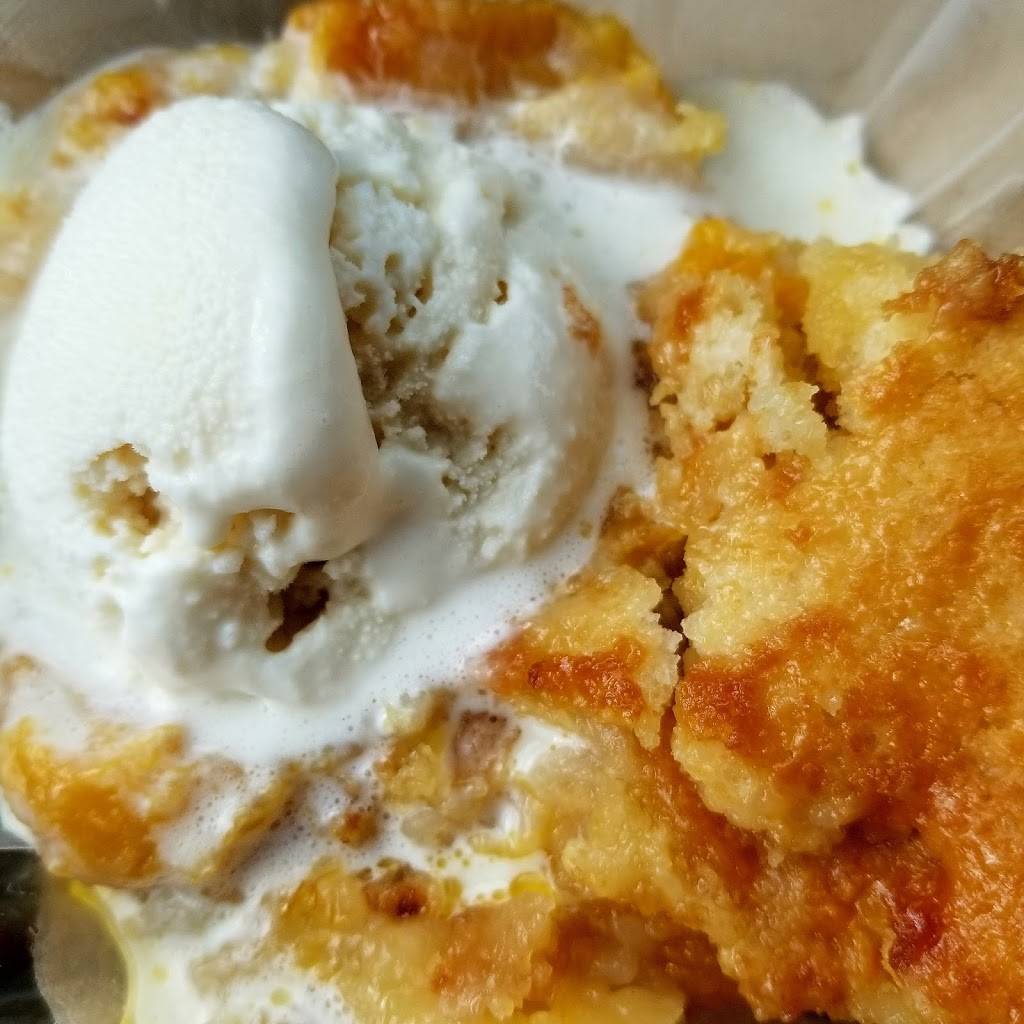 Durbin Farms Sandwich Shop | meal takeaway | 2130 7th St S, Clanton, AL 35045, USA | 2057557225 OR +1 205-755-7225