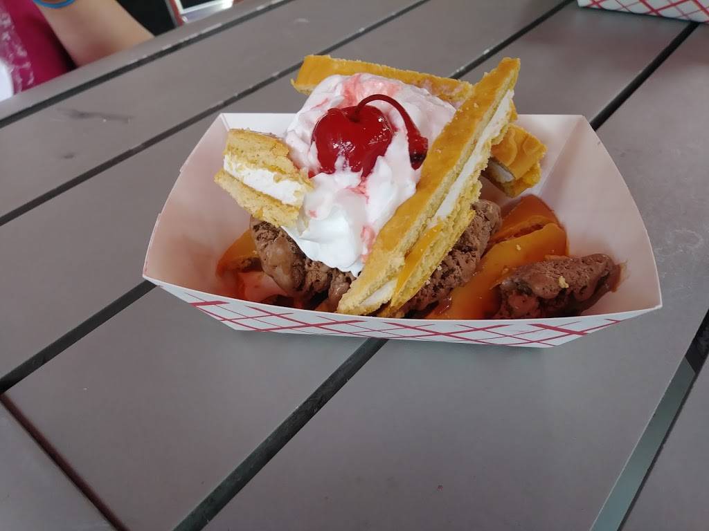 Moonpie General Store | restaurant | 429 Broad St, Chattanooga, TN 37402, USA | 4238770592 OR +1 423-877-0592