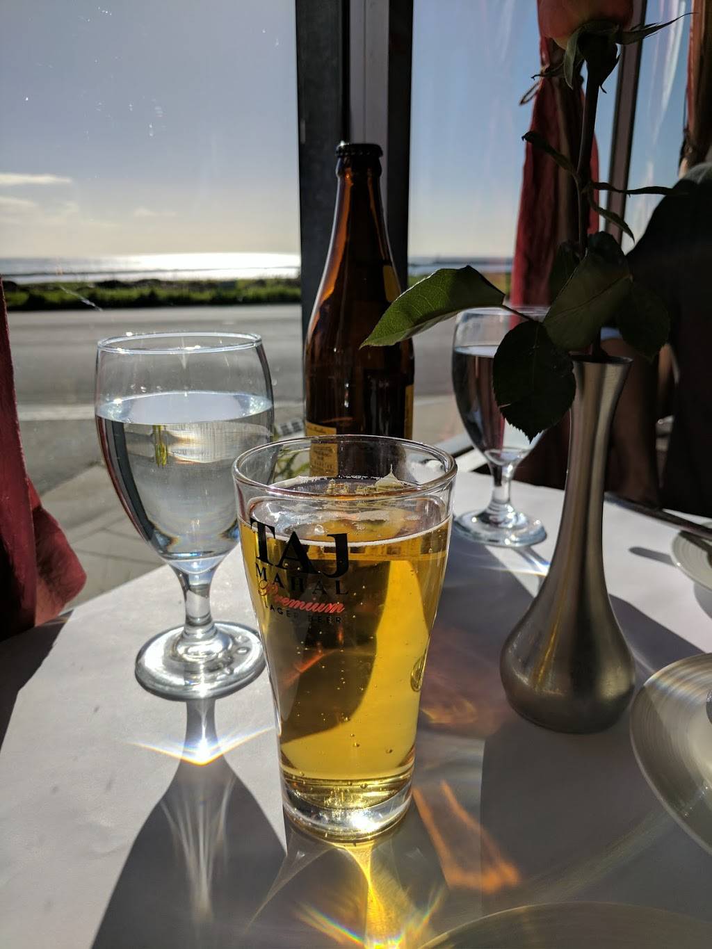 India Beach | restaurant | 425 Ave Alhambra, Half Moon Bay, CA 94019, USA | 6507127700 OR +1 650-712-7700