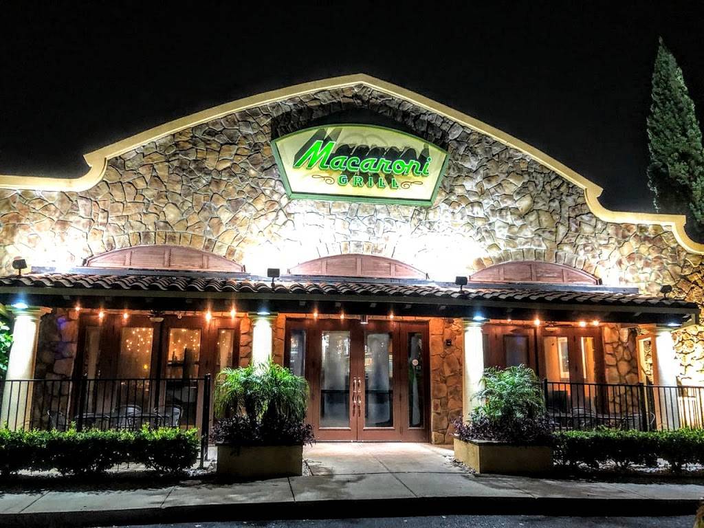 Romanos Macaroni Grill | restaurant | 3143 Daniels Rd, Winter Garden, FL 34787, USA | 4076540351 OR +1 407-654-0351