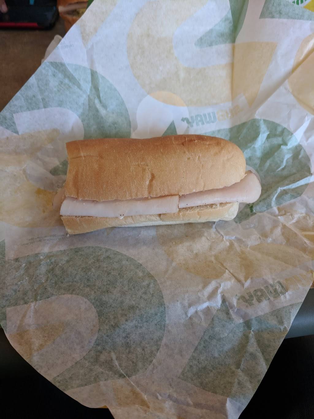 Subway | restaurant | 4600 Chippewa St, St. Louis, MO 63116, USA | 3148324200 OR +1 314-832-4200