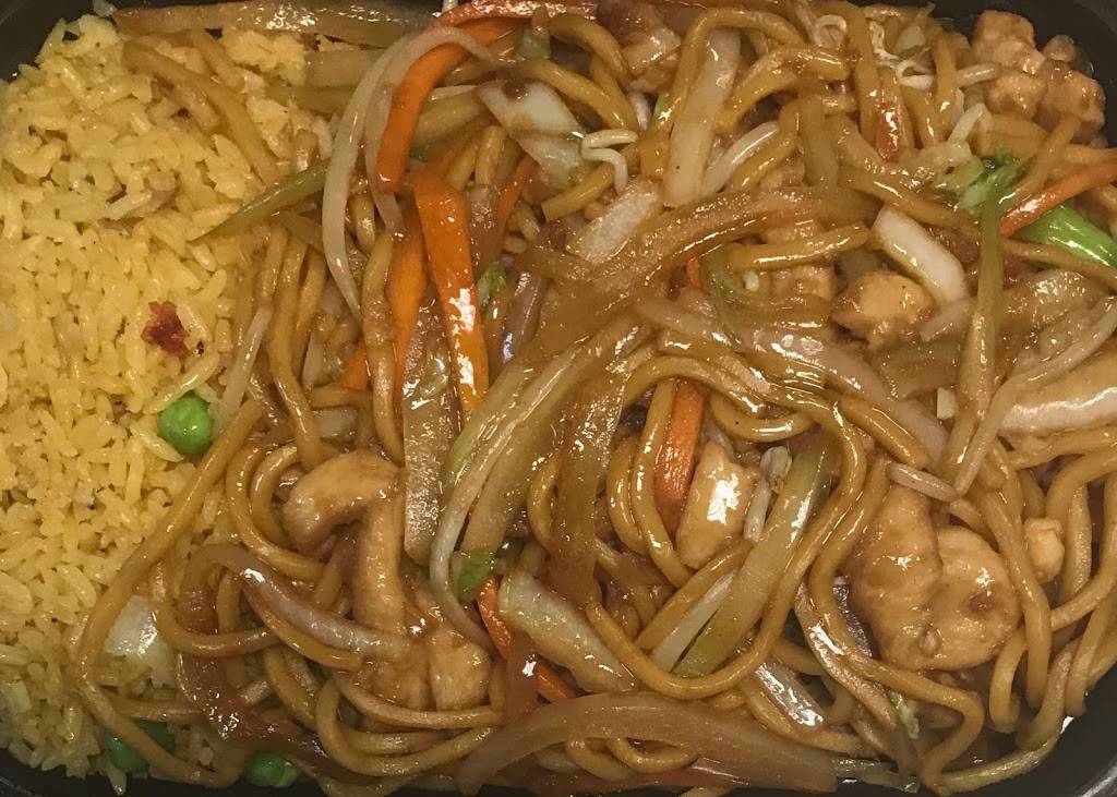 Red House | restaurant | 2636 Mt Carmel Ave, Glenside, PA 19038, USA | 2158872252 OR +1 215-887-2252