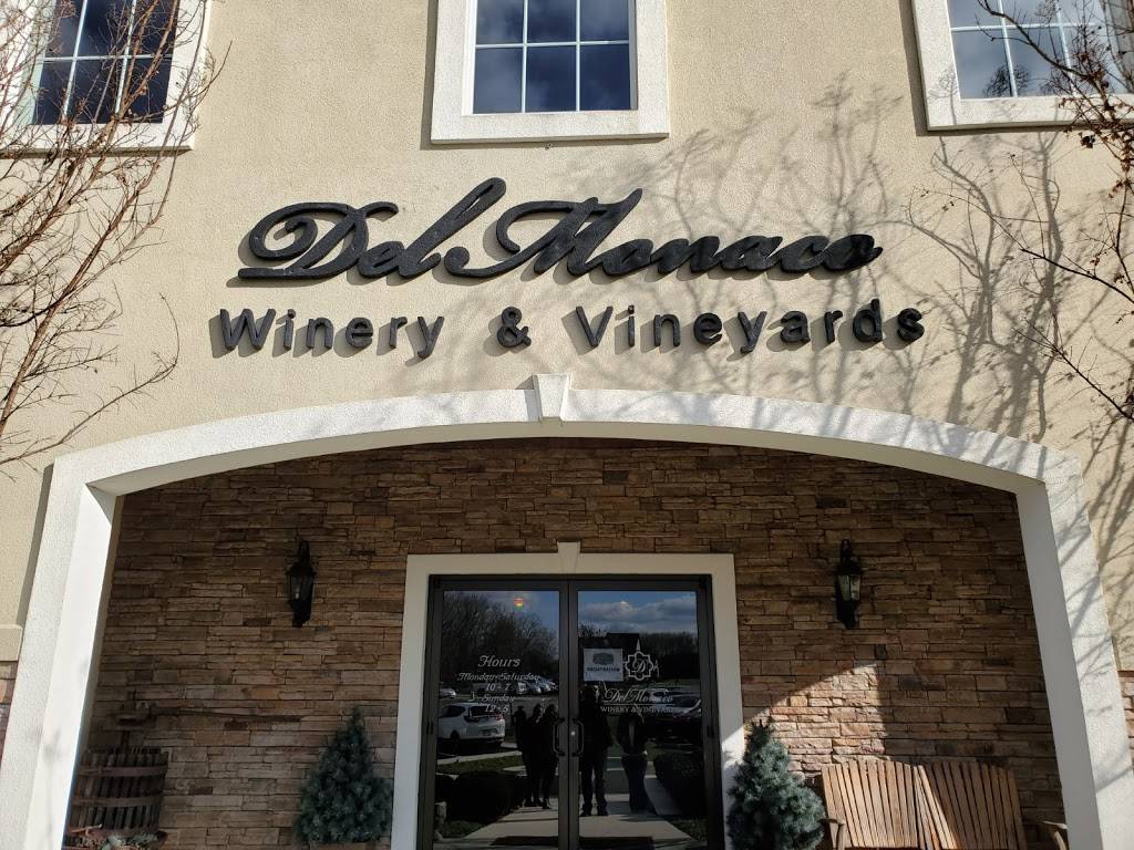 DelMonaco Winery & Vineyards | restaurant | 600 Lance Dr, Baxter, TN 38544, USA | 9318581177 OR +1 931-858-1177
