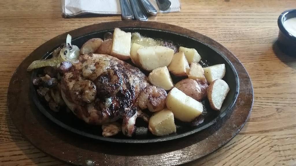 Applebees Grill + Bar | restaurant | 1421 Town Center Blvd Suite B-10, Brunswick, OH 44212, USA | 3302206189 OR +1 330-220-6189