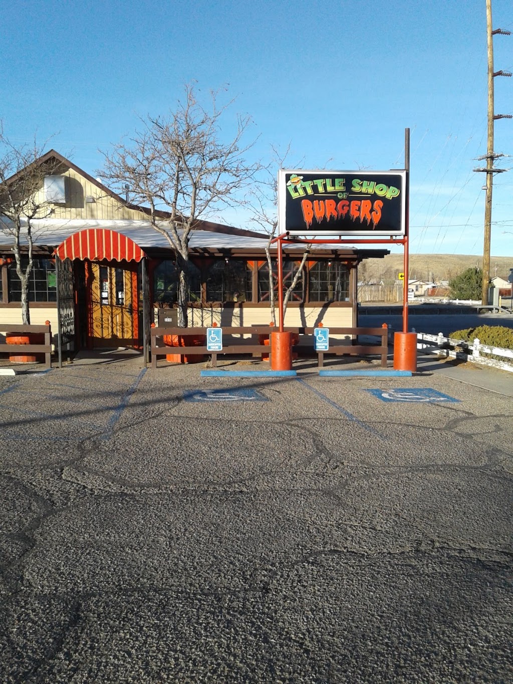 Little Shop of Burgers | restaurant | 1040 N Center St, Casper, WY 82601, USA | 3072343472 OR +1 307-234-3472
