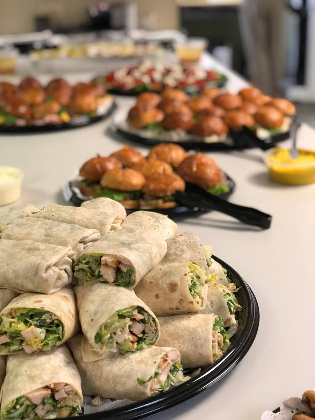 Palace Grill Restaurant | restaurant | 1408 W Madison St, Chicago, IL 60607, USA | 3122269529 OR +1 312-226-9529