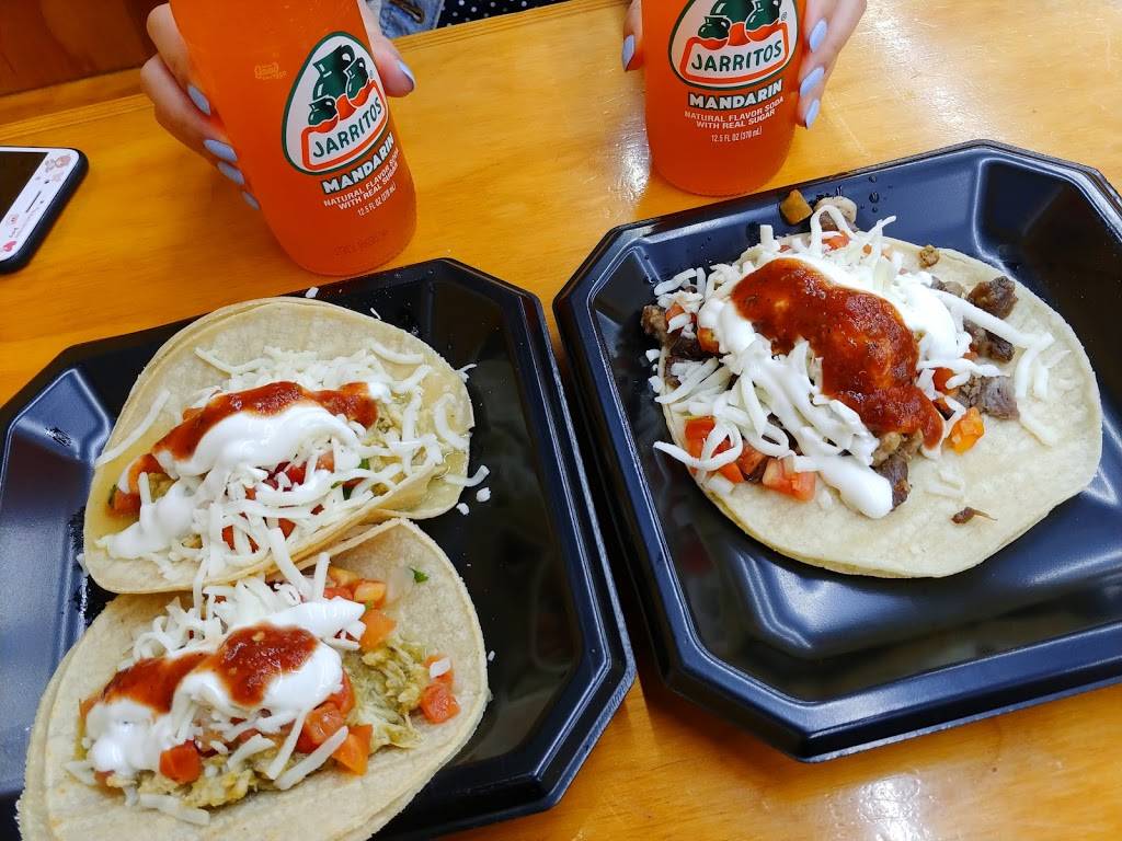 Taco Bus Downtown Tampa | restaurant | 505 N Franklin St, Tampa, FL 33602, USA | 8133972800 OR +1 813-397-2800