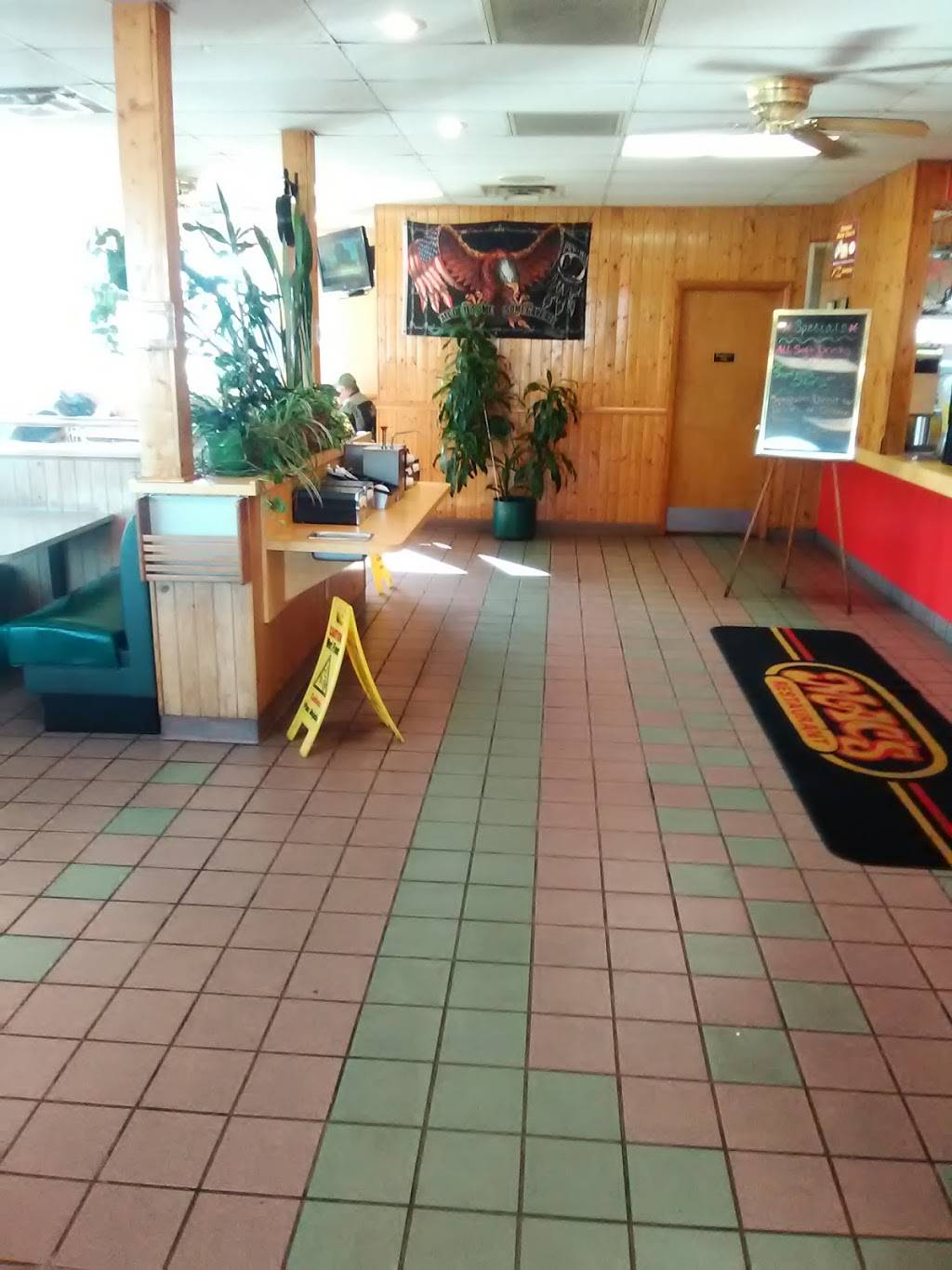 Macs Sandwiches & Salads | restaurant | 1307 S Batavia Ave, Muncie, IN 47302, USA | 7652891070 OR +1 765-289-1070