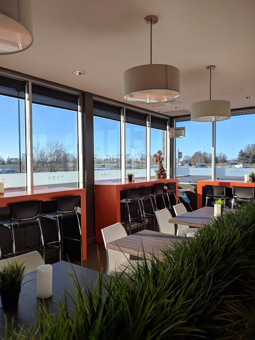 Yuzu sushi | meal takeaway | 5890 Avenue Desjardins, Saint-Hyacinthe, QC J2S 1A5, Canada | 4502529898 OR +1 450-252-9898