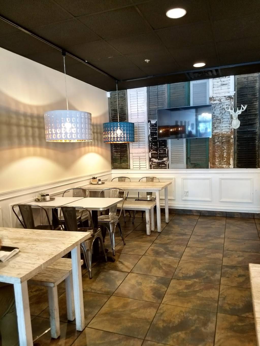 Crisp | restaurant | 594 New Loudon Rd, Latham, NY 12110, USA | 5187822747 OR +1 518-782-2747