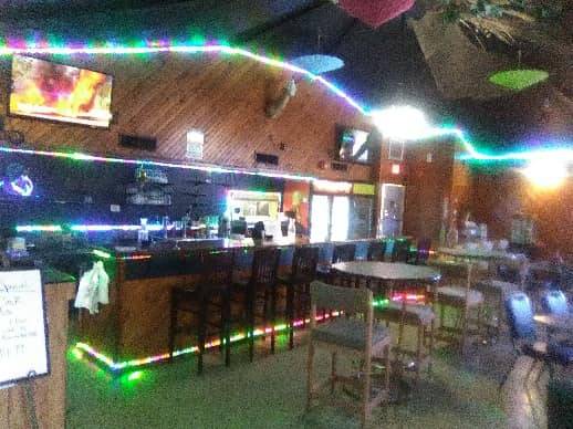 Redneck Haven | restaurant | 35886 OK-29, Pauls Valley, OK 73075, USA | 4054433631 OR +1 405-443-3631