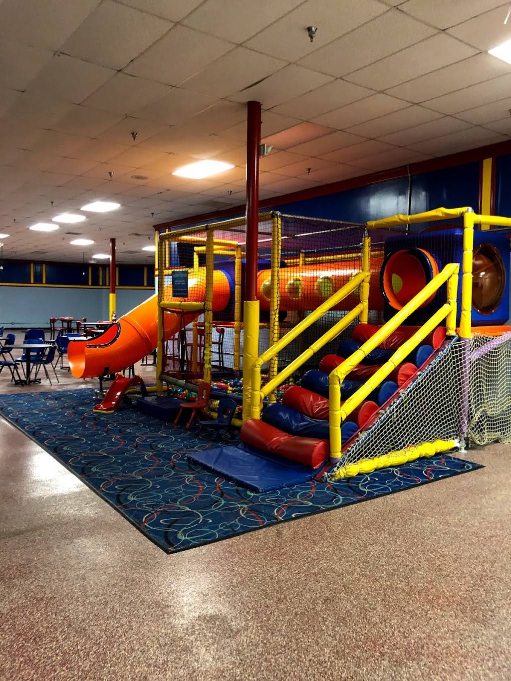 Air Fun Trampoline Park | meal takeaway | 2268 Golden Gate Dr, Greensboro, NC 27405, USA | 3364502102 OR +1 336-450-2102