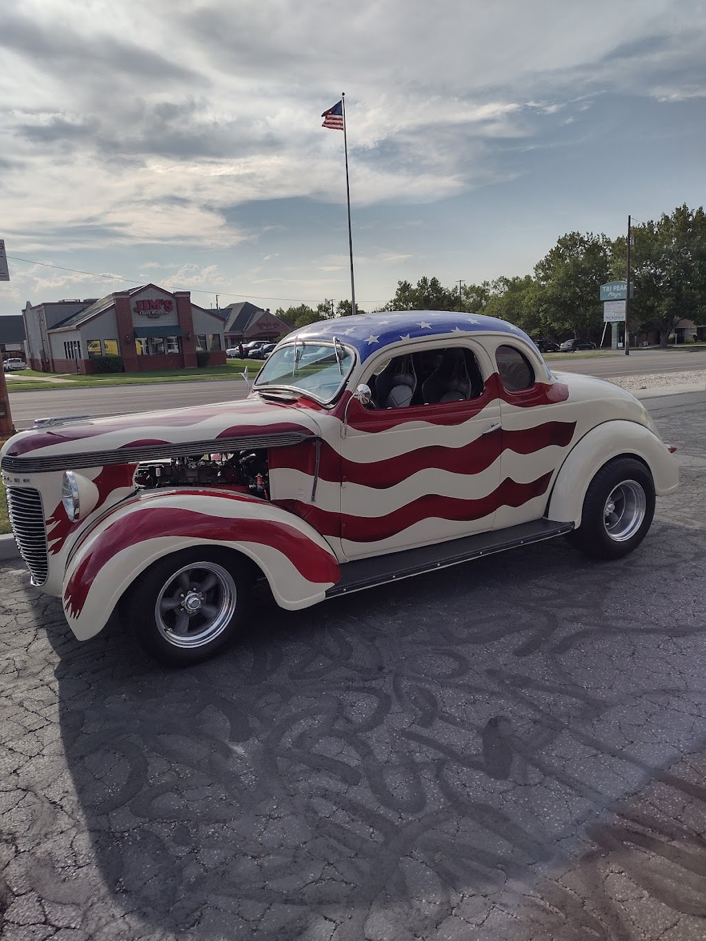 Swig | bakery | 220 N Main St, Tooele, UT 84074, USA | 4358936500 OR +1 435-893-6500