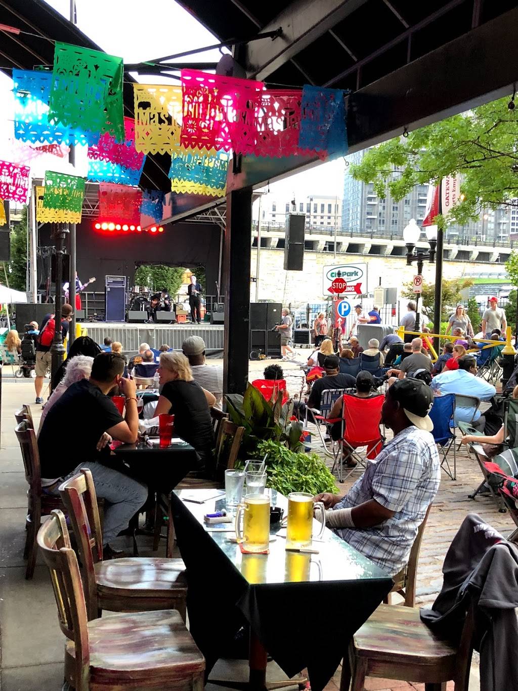 Más Tequila Cantina | restaurant | 708 N 2nd St, St. Louis, MO 63102, USA | 3148771700 OR +1 314-877-1700