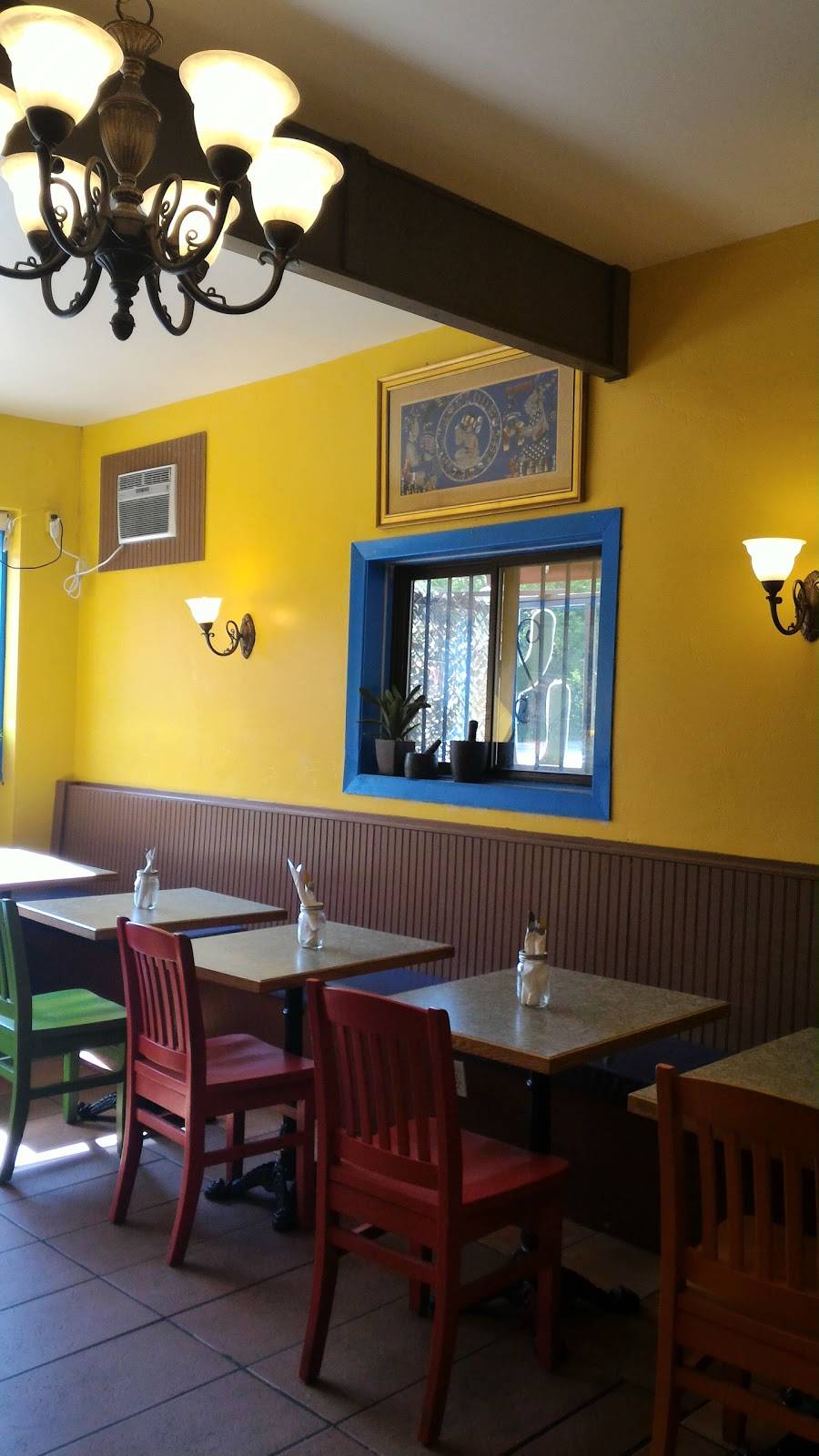 La Mexicana | restaurant | 3337 Bathurst St, North York, ON M6A 2B7, Canada | 4167839452 OR +1 416-783-9452