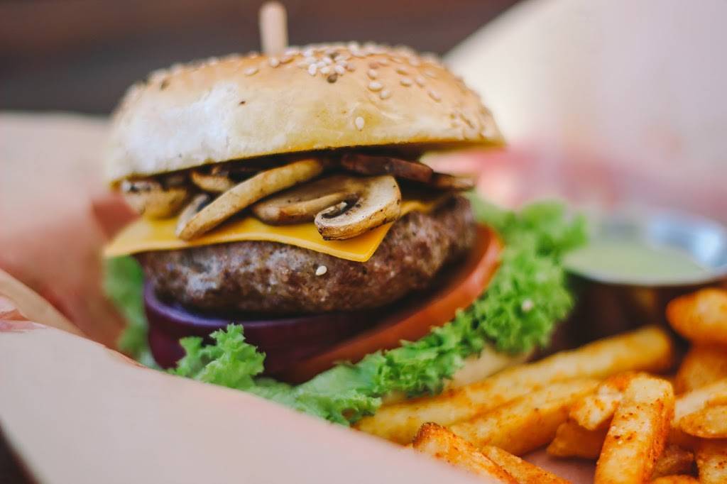 Munch Truck | restaurant | Calle Tecate, Río Tijuana 3a. Etapa, Libramiento, 22226 Tijuana, B.C., Mexico | 016641685052 OR +52 664 168 5052