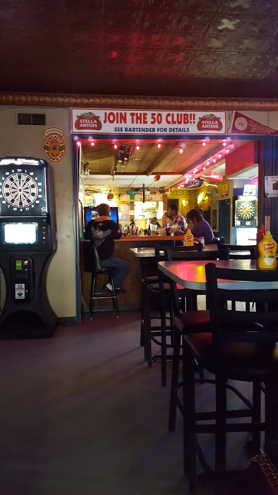 Lunkers | restaurant | 104 S Linden St, Normal, IL 61761, USA | 3094513474 OR +1 309-451-3474