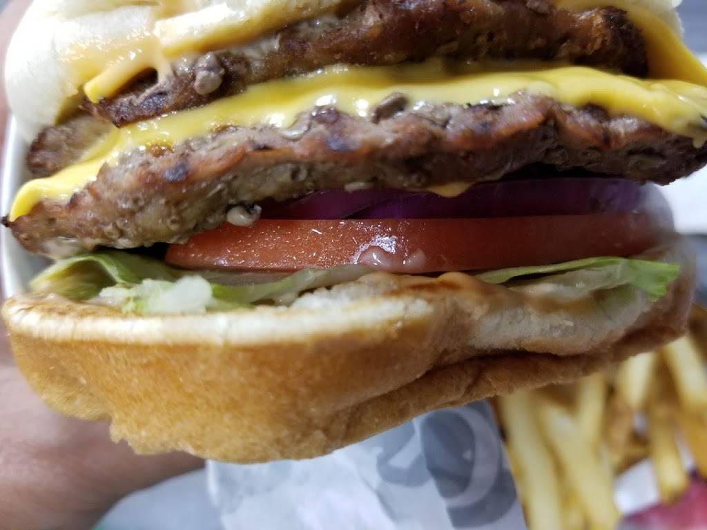 Carls Jr. | restaurant | 1445 N Mountain Ave, Ontario, CA 91762, USA | 9099833818 OR +1 909-983-3818