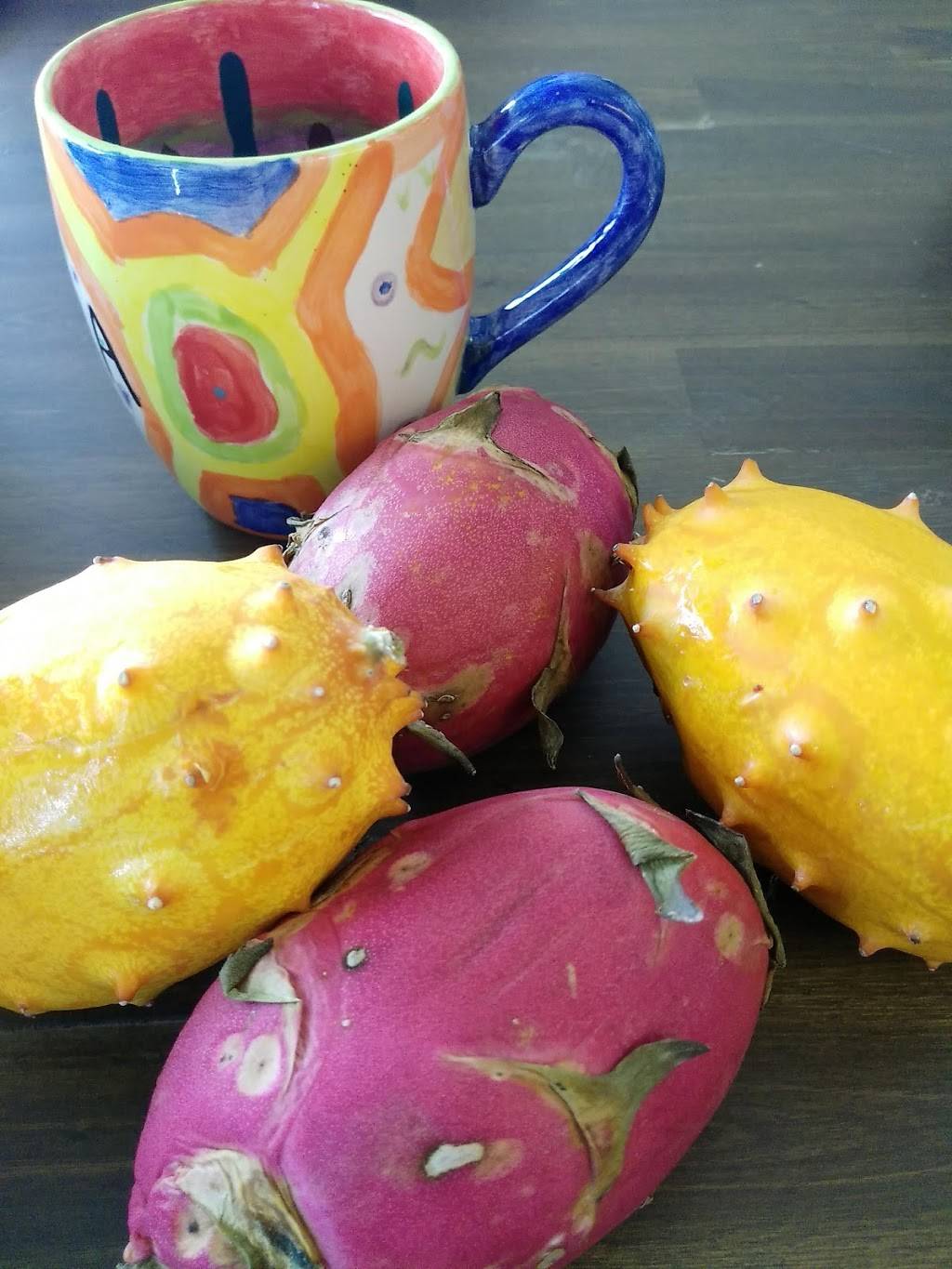 The Green Witch Juice Bar & Cafe | cafe | 2845 Highway Ave, Highland, IN 46322, USA | 2198034444 OR +1 219-803-4444