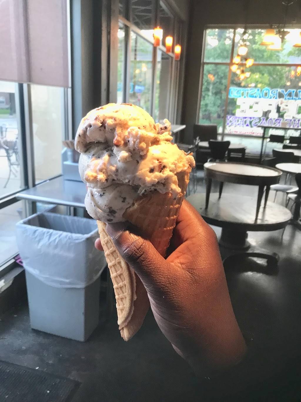 Purple Onion Café & Catering | cafe | 1301 University Ave SE #1, Minneapolis, MN 55414, USA | 6123152629 OR +1 612-315-2629