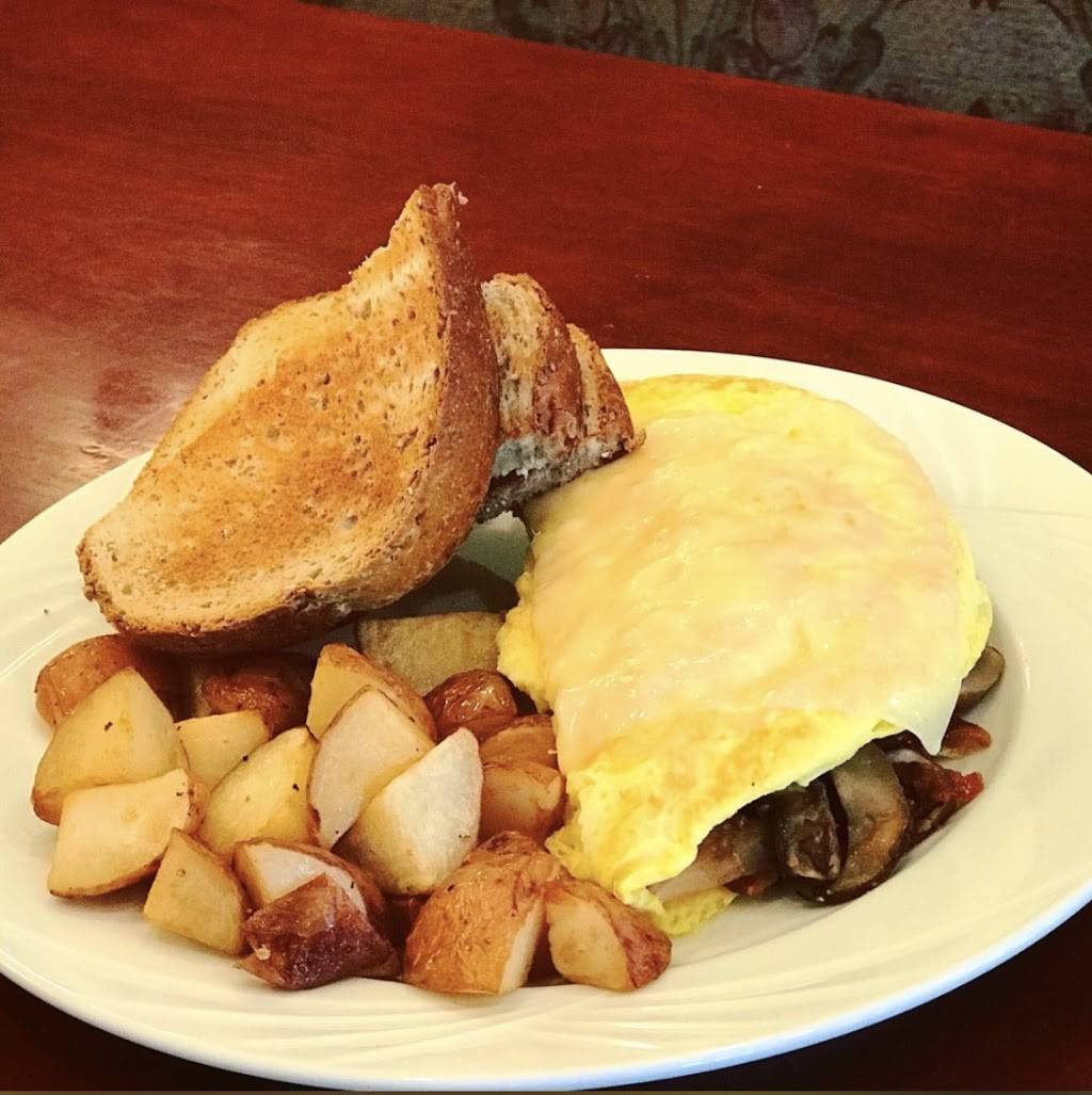 Signature Grille | restaurant | 8302, 3100 Arnold Palmer Dr, Virginia Beach, VA 23456, USA | 7577212900 OR +1 757-721-2900