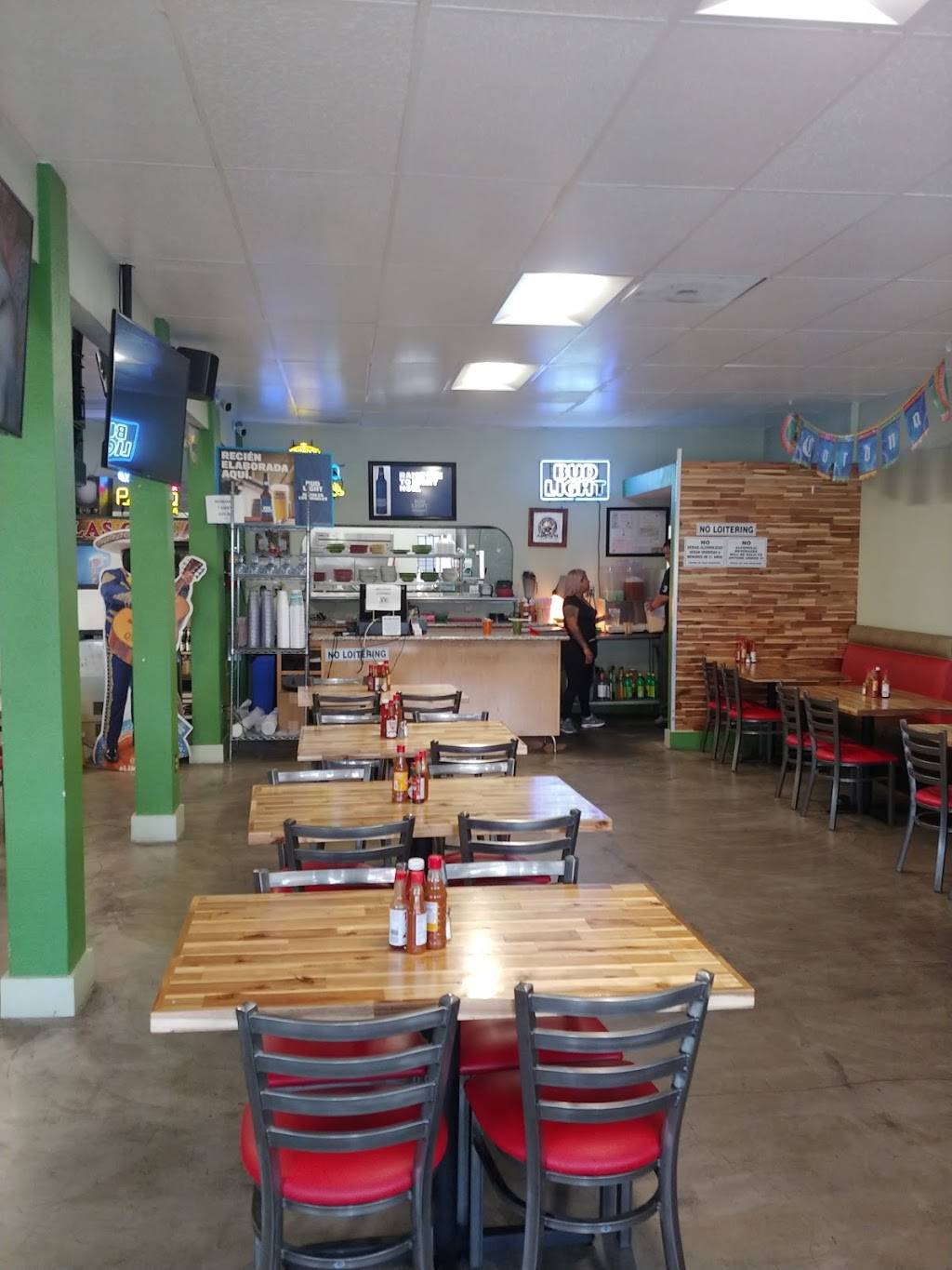 Al Cien Mariscos Mariscos Y Mas | restaurant | 636 N Avalon Blvd, Wilmington, CA 90744, USA | 4244775373 OR +1 424-477-5373